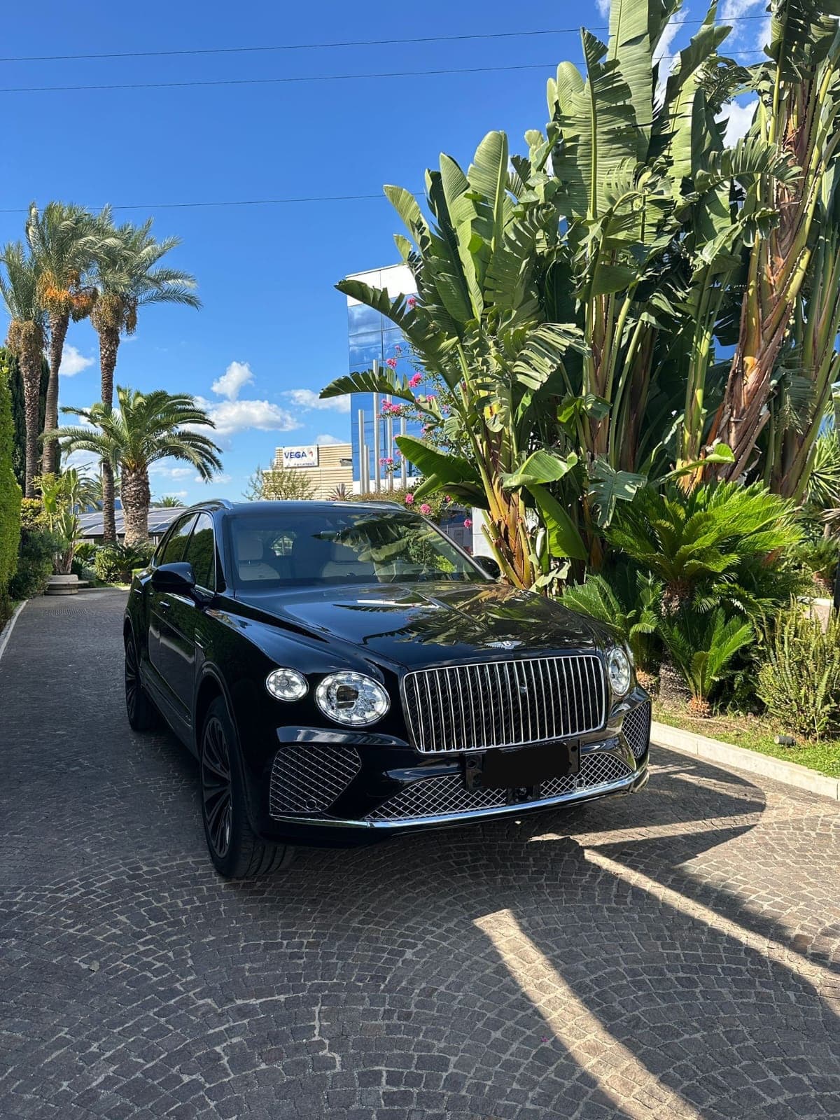 Bentley Bentayga EWB