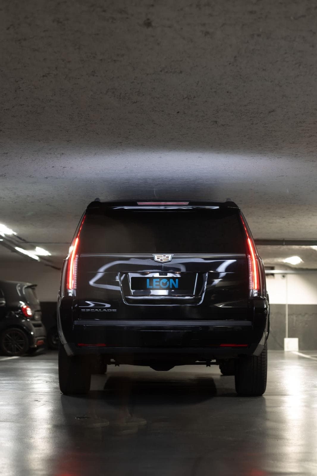 Cadillac Escalade ESV Platinum — 5