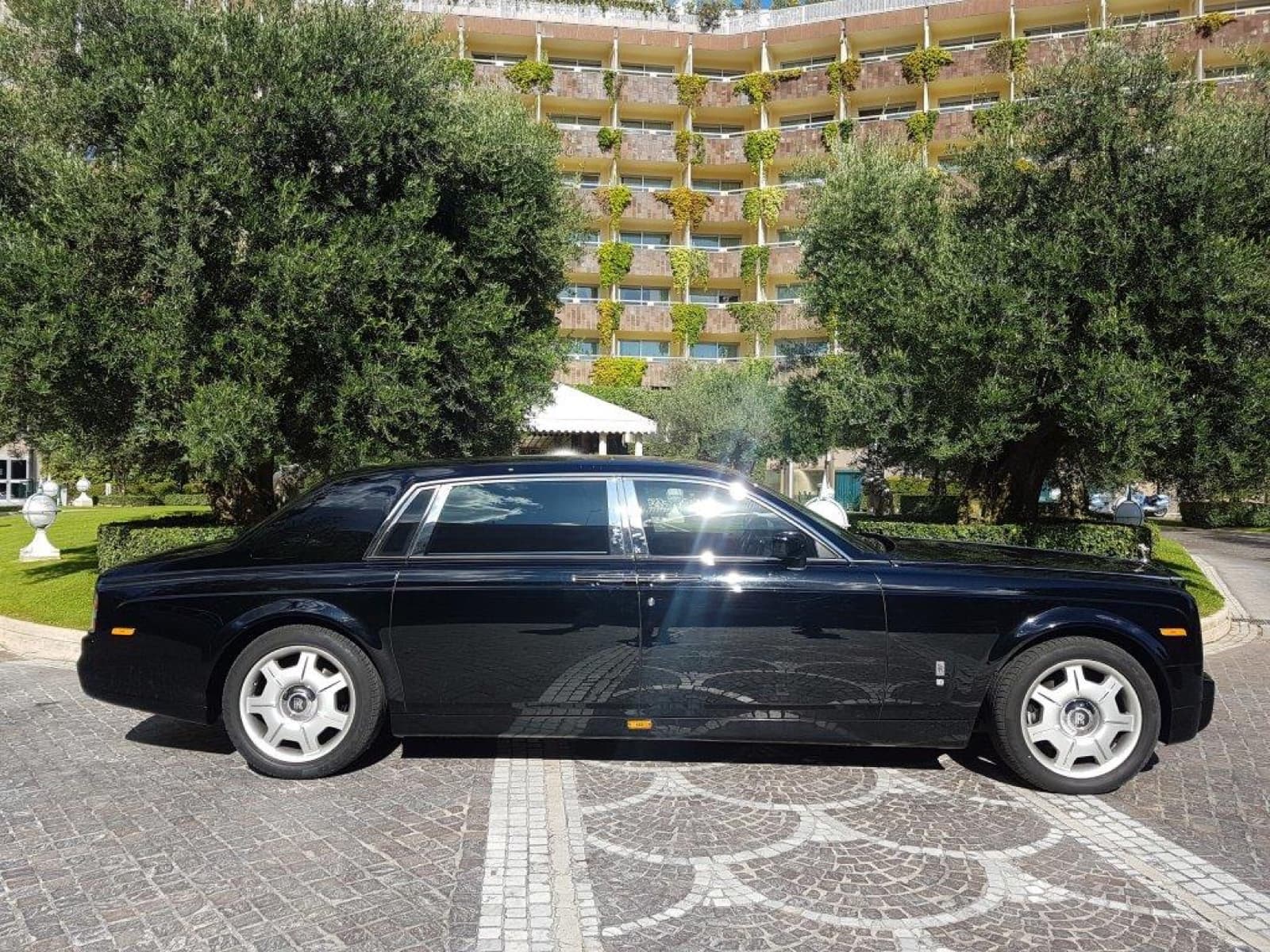 Rolls-Royce Phantom VIII: 4