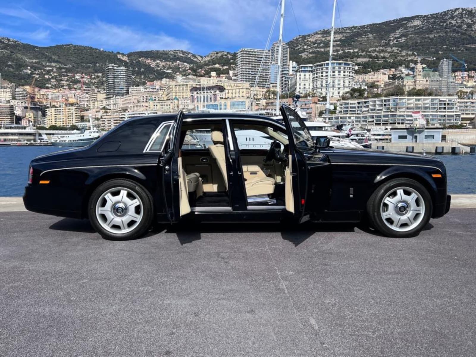 Rolls-Royce Phantom